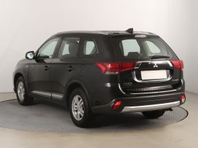 Mitsubishi Outlander - 2017