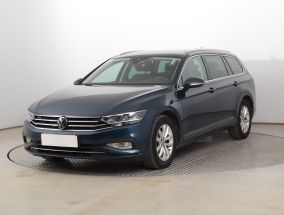 Volkswagen Passat - 2021
