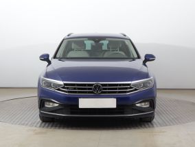 Volkswagen Passat - 2021