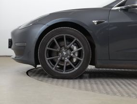 Tesla Model 3 - 2019