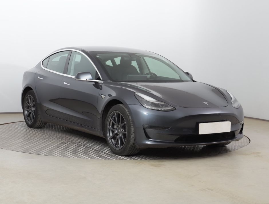 Tesla Model 3 - 2019