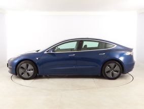 Tesla Model 3 - 2020