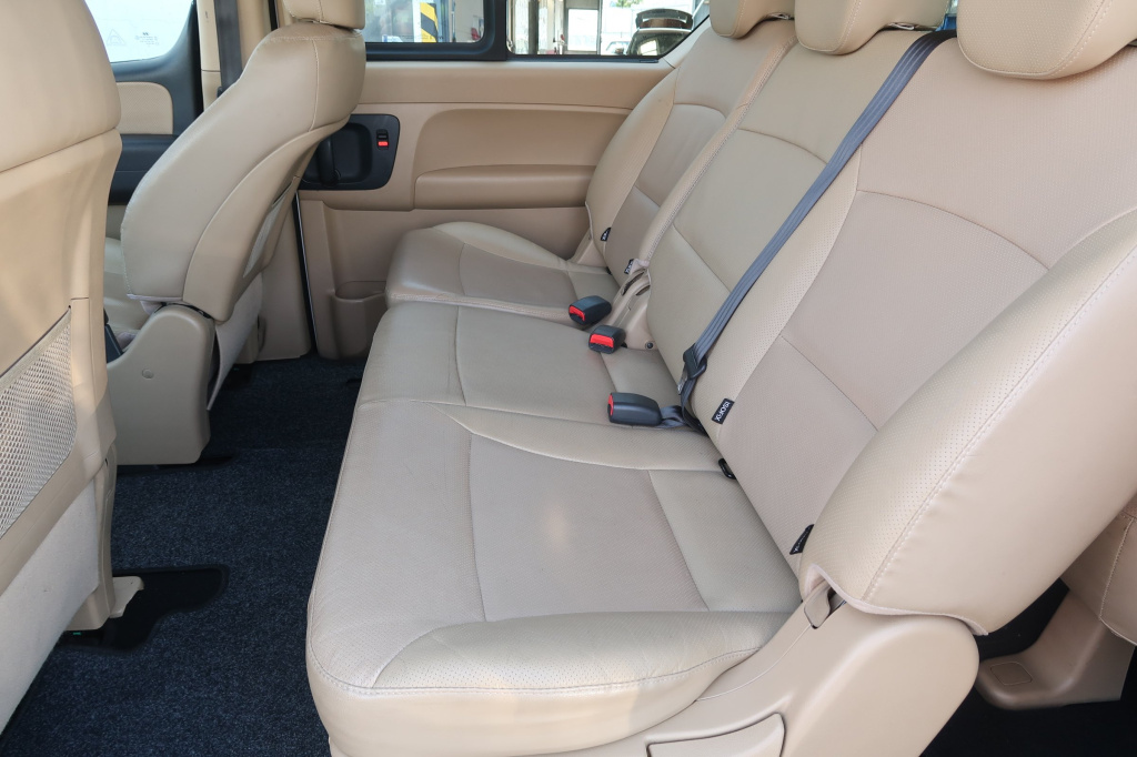 Hyundai H-1 Tour