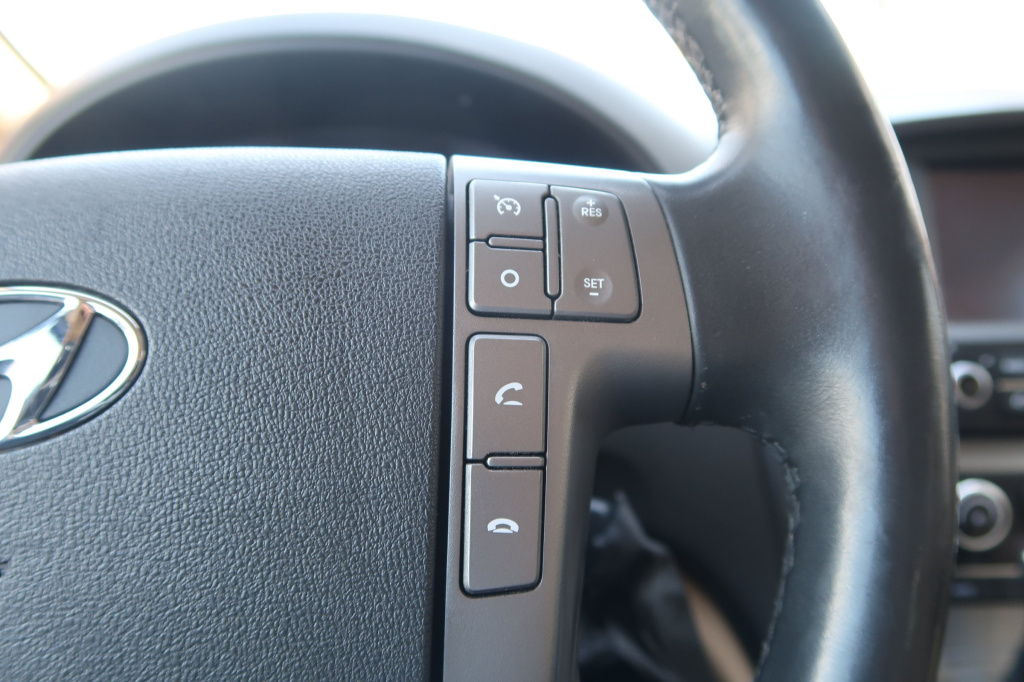 Hyundai H-1 Tour
