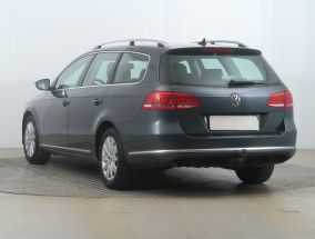 Volkswagen Passat - 2012