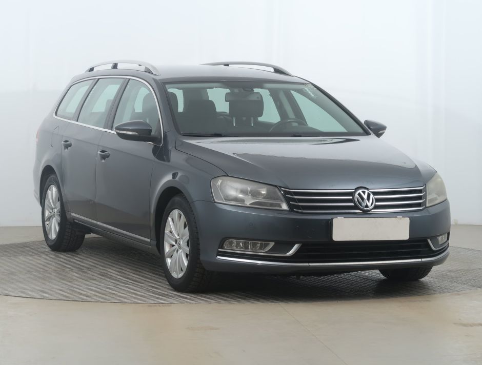 Volkswagen Passat - 2012