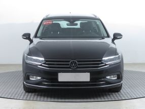 Volkswagen Passat - 2021