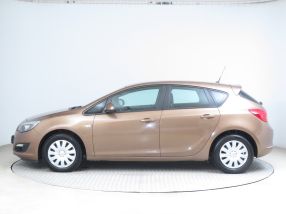 Opel Astra - 2015