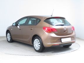 Opel Astra - 2015