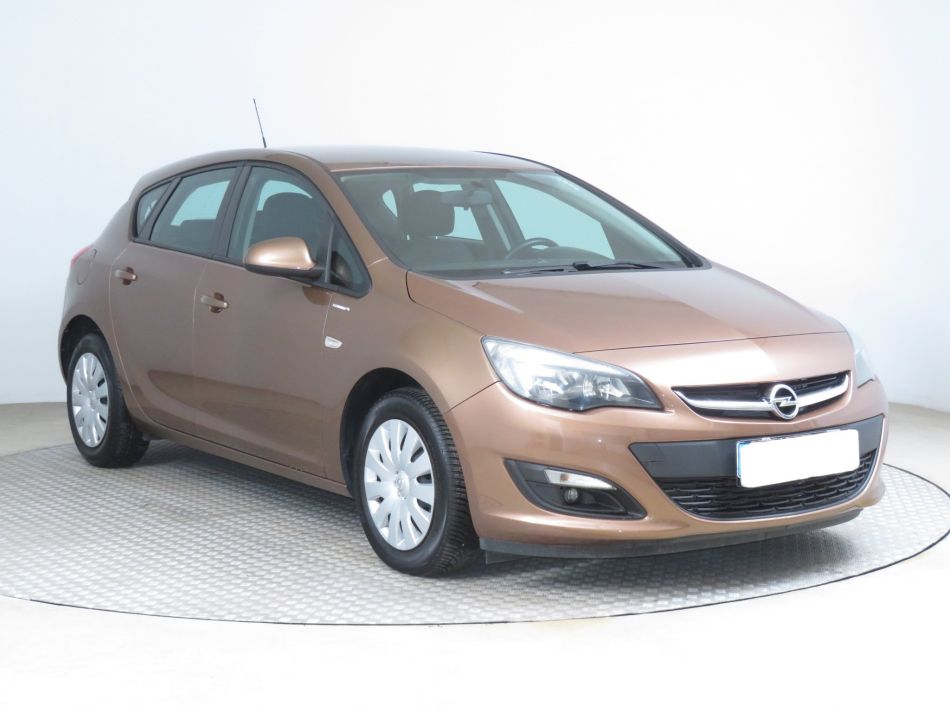 Opel Astra - 2015