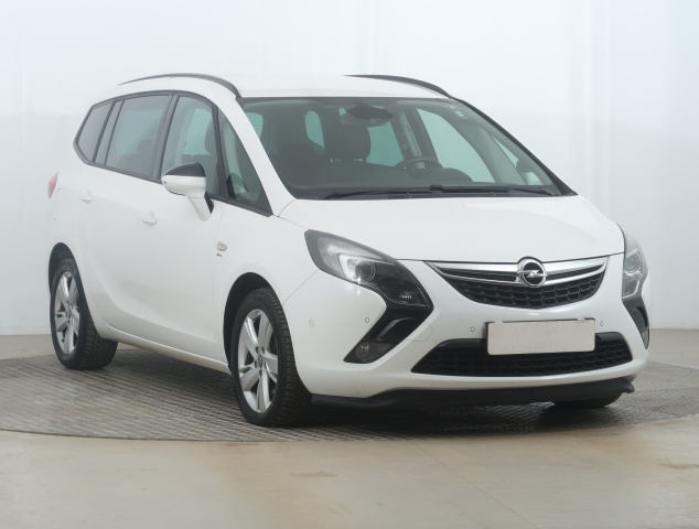 Opel Zafira 2016