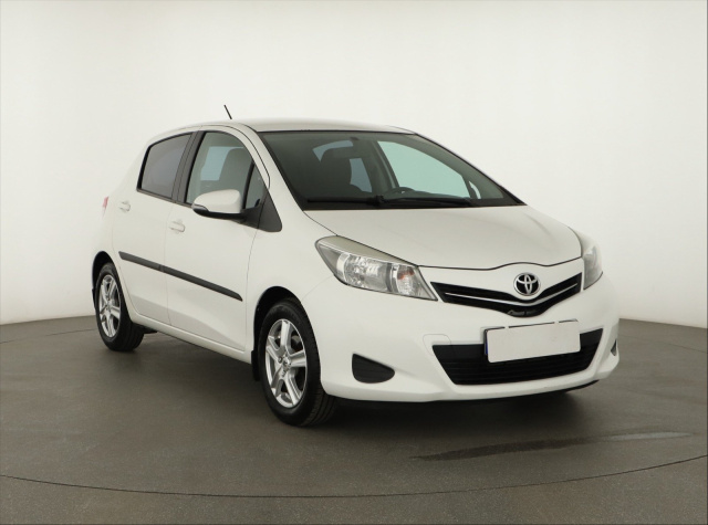 Toyota Yaris 2011