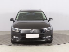 Volkswagen Passat - 2015