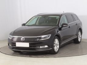 Volkswagen Passat - 2015