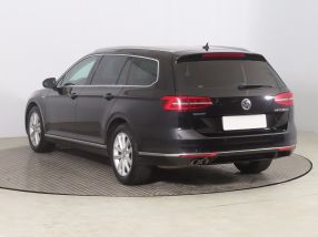Volkswagen Passat - 2015