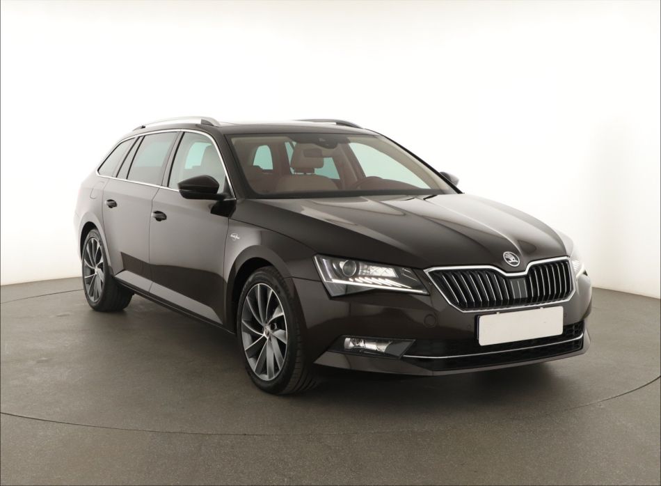 Skoda Superb - 2019