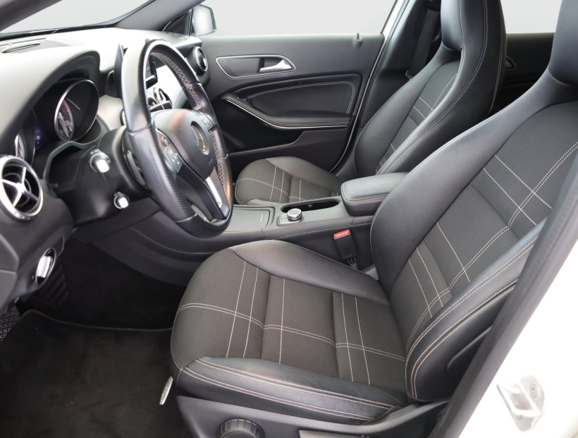 Mercedes-Benz GLA, 2014