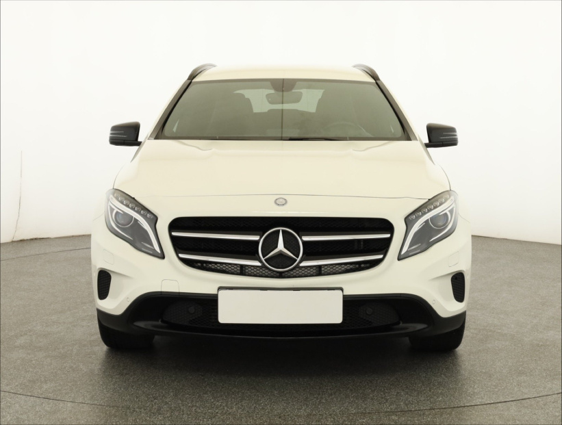 Mercedes-Benz GLA, 2014