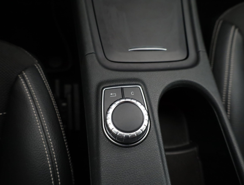 Mercedes-Benz GLA, 2014