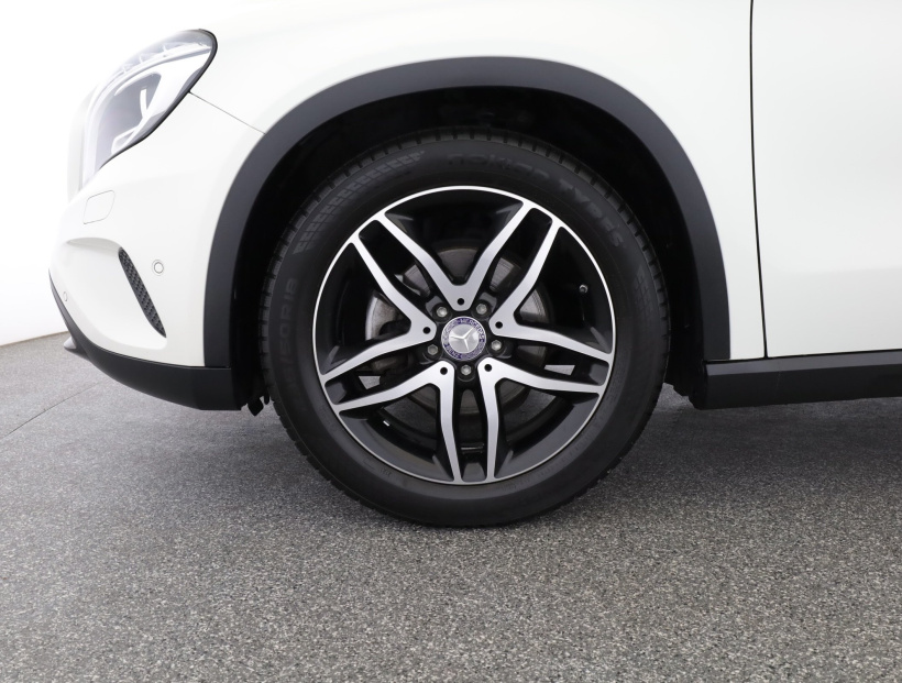 Mercedes-Benz GLA, 2014