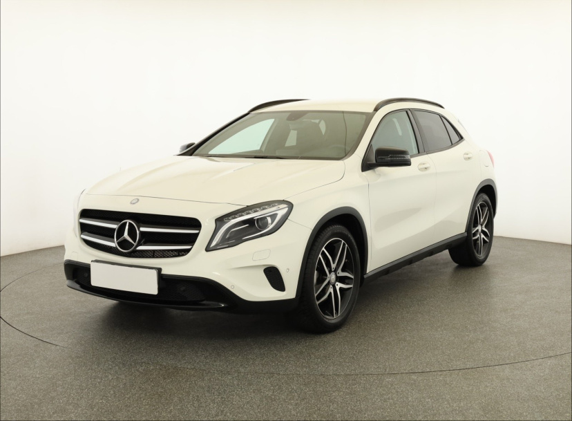 Mercedes-Benz GLA, 2014