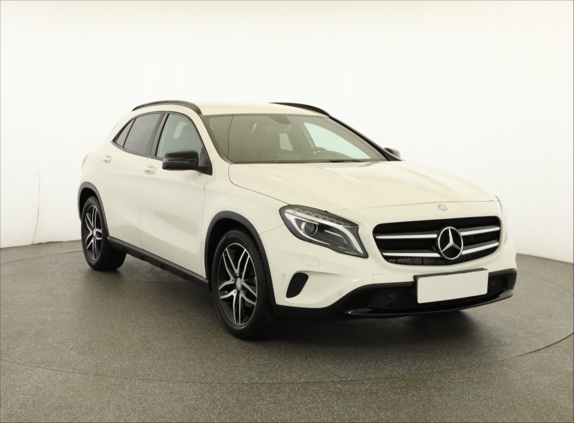 Mercedes-Benz GLA, 2014