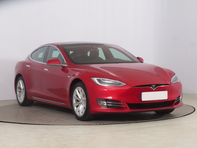 Tesla Model S 2019