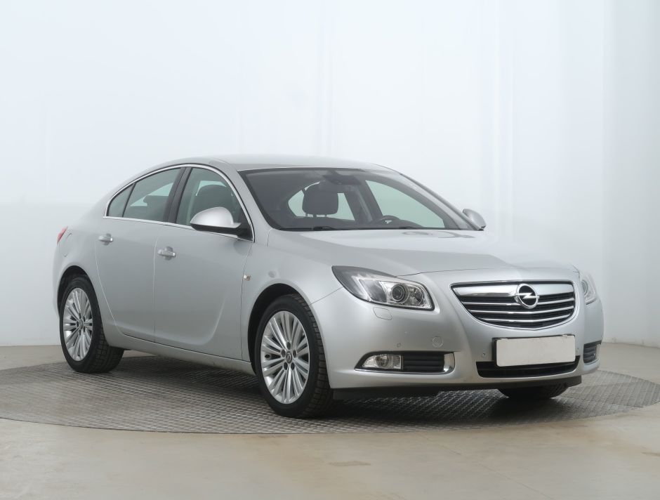 Opel Insignia - 2011