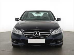 Mercedes-Benz E - 2015