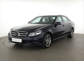 Mercedes-Benz E - 2015