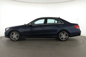 Mercedes-Benz E - 2015