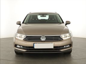 Volkswagen Passat - 2016