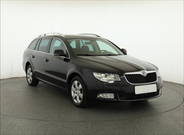 Škoda Superb, 2010