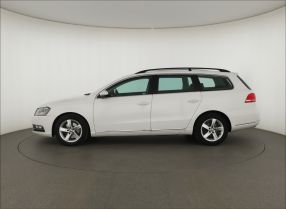 Volkswagen Passat - 2011