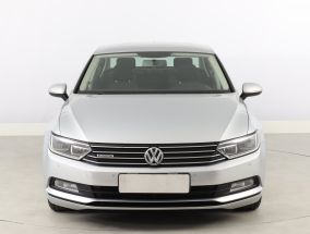 Volkswagen Passat - 2016