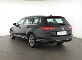 Volkswagen Passat - 2018