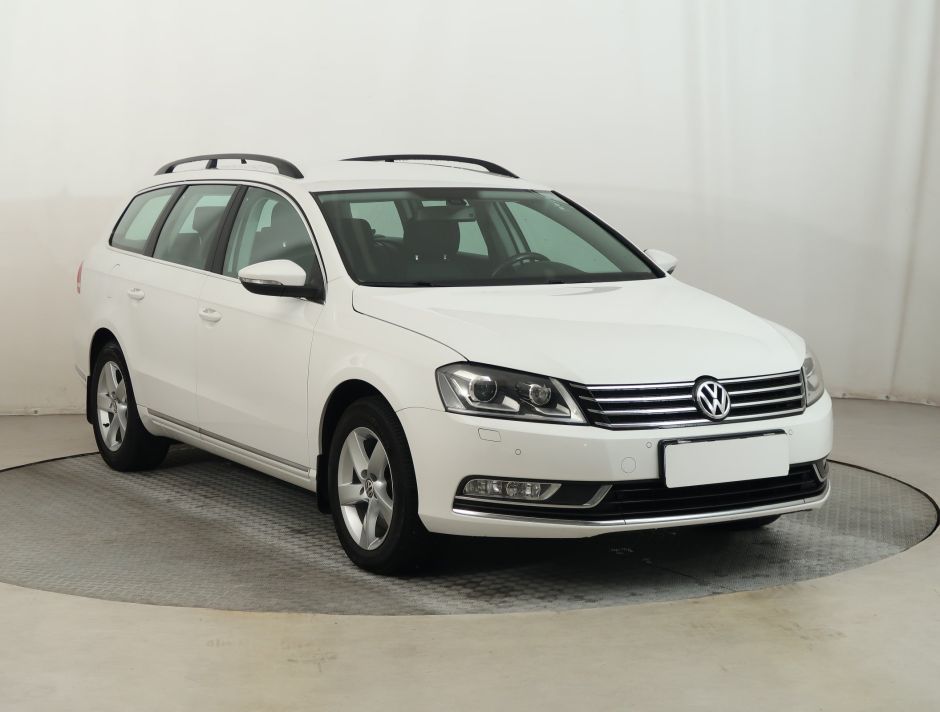 Volkswagen Passat - 2012