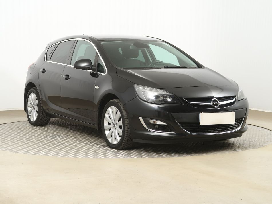 Opel Astra - 2014