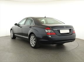 Mercedes-Benz S - 2009