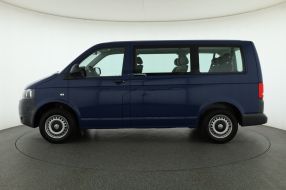 Volkswagen Caravelle - 2012