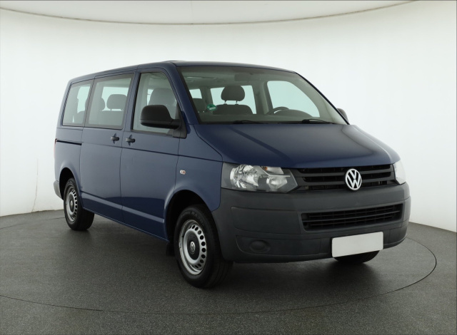 Volkswagen Caravelle 2012