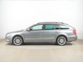 Skoda Superb - 2012