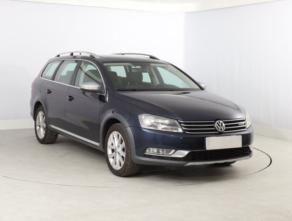 Volkswagen Passat - 2012