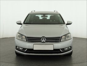 Volkswagen Passat - 2012