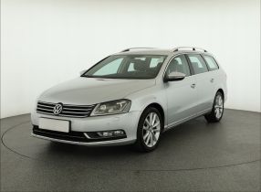Volkswagen Passat - 2012