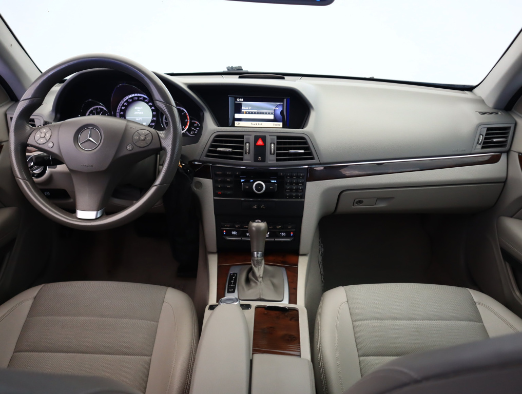 Mercedes-Benz E