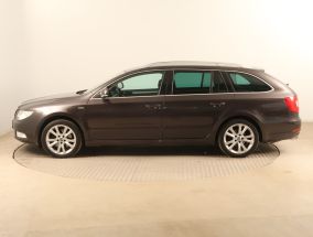 Skoda Superb - 2011