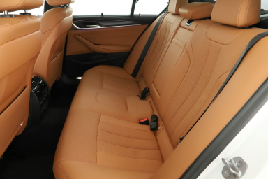 BMW 5 - 2023