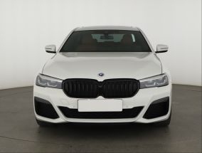 BMW 5 - 2023