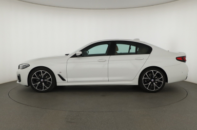 BMW 5 - 2023